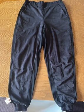 Athleta Brooklyn Lined Camo Jogger